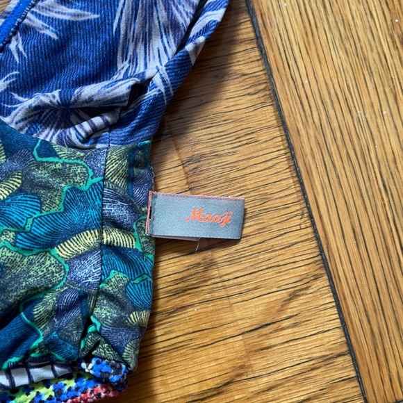 Maaji Reversible Printed Bikini top - Picture 5 of 6